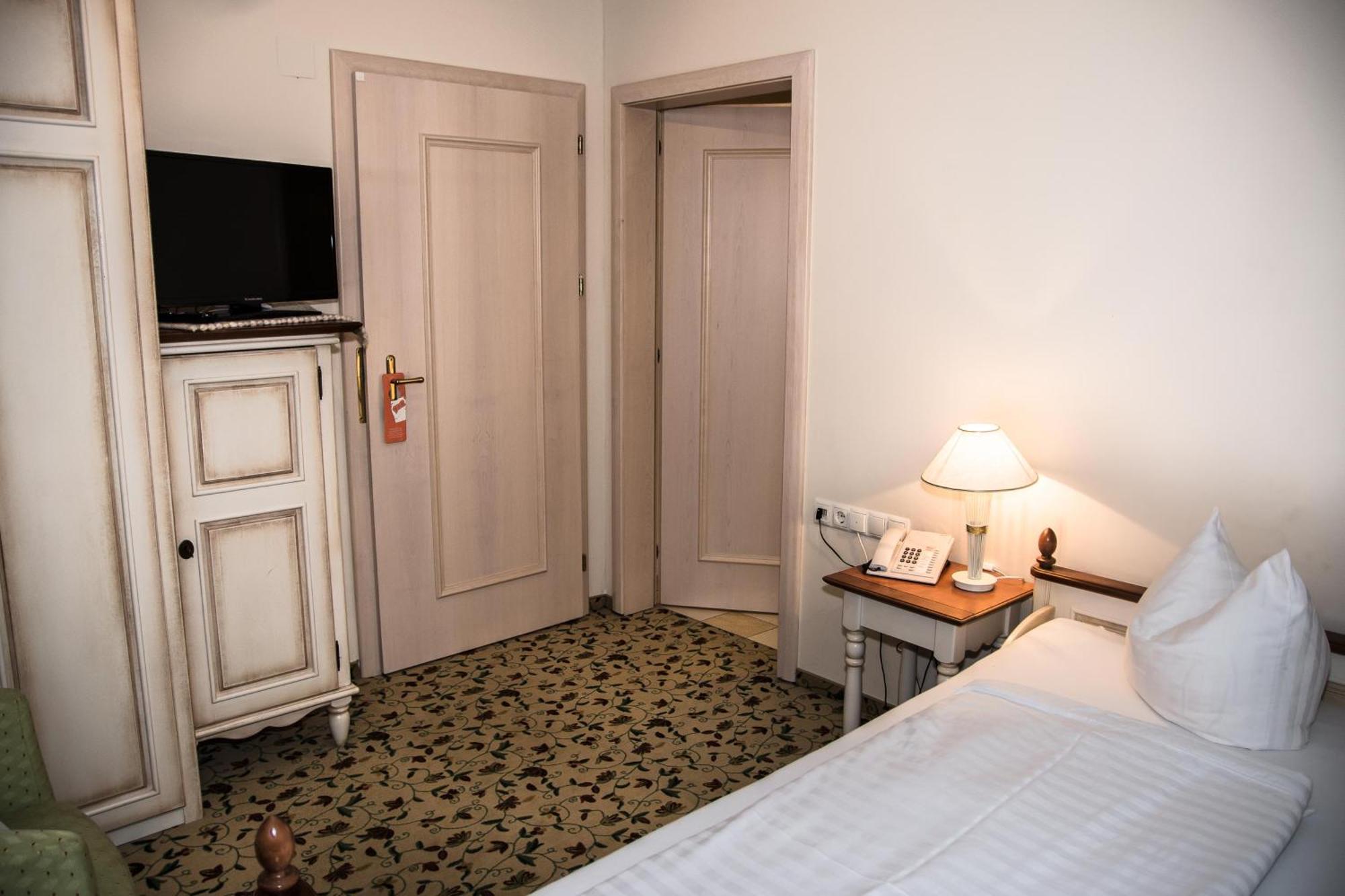 Hotel Daneu Гашурн Екстериор снимка