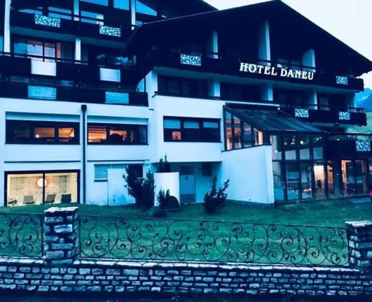 Hotel Daneu Гашурн Екстериор снимка